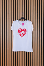 Carica l'immagine nel visualizzatore di Gallery, T Shirt Adore You
