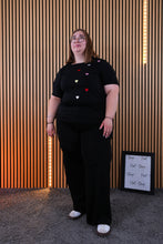 Carica l'immagine nel visualizzatore di Gallery, T Shirt Curvy Amore

