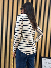 Carica l&#39;immagine nel visualizzatore di Gallery, Maglia Vera
