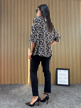 Carica l&#39;immagine nel visualizzatore di Gallery, Camicia Curvy Mia
