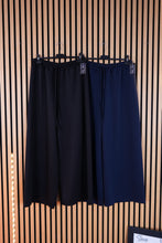 Carica l'immagine nel visualizzatore di Gallery, Pantalone Palazzo Curvy Asia
