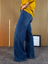 Carica l'immagine nel visualizzatore di Gallery, Jeans Miriam
