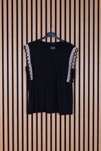 Carica l'immagine nel visualizzatore di Gallery, T shirt Zoe
