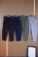 Carica l'immagine nel visualizzatore di Gallery, Pantalone Curvy Iris
