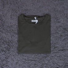 Carica l'immagine nel visualizzatore di Gallery, T Shirt Curvy Basica
