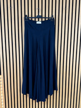 Carica l&#39;immagine nel visualizzatore di Gallery, Gonna Pantalone
