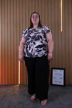 Carica l'immagine nel visualizzatore di Gallery, Competo Curvy Anna
