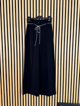 Carica l'immagine nel visualizzatore di Gallery, Pantalone Carol
