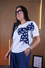 Carica l'immagine nel visualizzatore di Gallery, T Shirt Fiocco
