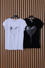 Carica l'immagine nel visualizzatore di Gallery, T Shirt Livia
