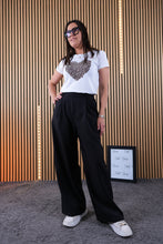 Carica l'immagine nel visualizzatore di Gallery, T Shirt Carmen
