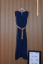 Carica l'immagine nel visualizzatore di Gallery, Abito Over Adele
