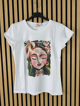 Carica l&#39;immagine nel visualizzatore di Gallery, T shirt Irene
