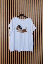 Carica l'immagine nel visualizzatore di Gallery, T shirt Over Benedetta
