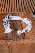 Carica l'immagine nel visualizzatore di Gallery, Foulard Marta
