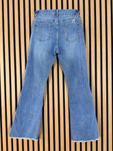 Carica l'immagine nel visualizzatore di Gallery, Jeans Caterina
