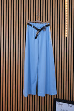Carica l'immagine nel visualizzatore di Gallery, Pantalone  Dea
