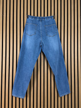 Carica l'immagine nel visualizzatore di Gallery, Jeans Martina
