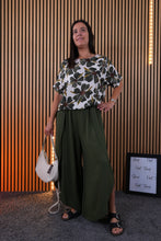 Carica l'immagine nel visualizzatore di Gallery, Pantalone Curvy Fabiana
