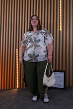 Carica l'immagine nel visualizzatore di Gallery, Pantalone Curvy Fabiana
