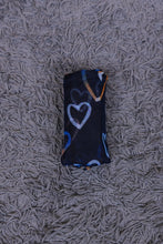 Carica l'immagine nel visualizzatore di Gallery, Foulard Cuoricini

