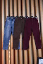 Carica l'immagine nel visualizzatore di Gallery, Jeans Anita
