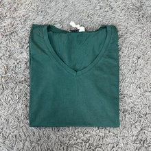 Carica l&#39;immagine nel visualizzatore di Gallery, T shirt Altamira  V
