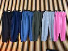 Carica l'immagine nel visualizzatore di Gallery, Pantalone Carota Gaia

