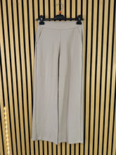 Carica l&#39;immagine nel visualizzatore di Gallery, Pantalone Arianna
