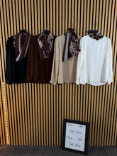 Carica l'immagine nel visualizzatore di Gallery, Camicia Foulard
