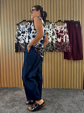 Carica l&#39;immagine nel visualizzatore di Gallery, Pantalone Over Marina
