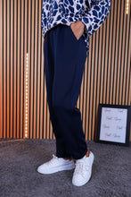 Carica l'immagine nel visualizzatore di Gallery, Pantalone Curvy Asia
