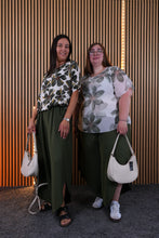 Carica l'immagine nel visualizzatore di Gallery, Pantalone Curvy Fabiana
