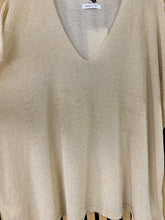 Carica l&#39;immagine nel visualizzatore di Gallery, Maglia Over Love
