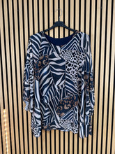 Carica l&#39;immagine nel visualizzatore di Gallery, Camicia Curvy Rebecca
