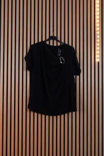 Carica l'immagine nel visualizzatore di Gallery, Camicia Over Serena
