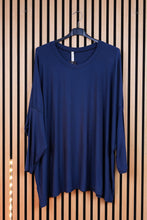 Carica l'immagine nel visualizzatore di Gallery, Maglia Curvy Sara
