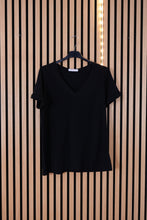 Carica l'immagine nel visualizzatore di Gallery, T Shirt Basica V
