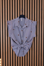 Carica l'immagine nel visualizzatore di Gallery, Camicia Cuoricini
