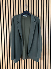 Carica l'immagine nel visualizzatore di Gallery, Giacca Gaia
