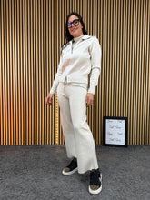Carica l&#39;immagine nel visualizzatore di Gallery, Maglione Zip Natalia
