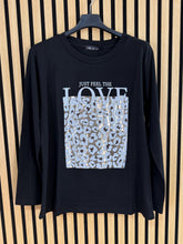 Carica l&#39;immagine nel visualizzatore di Gallery, Maglia Love

