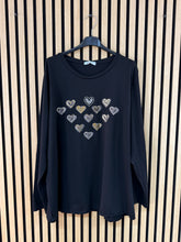 Carica l&#39;immagine nel visualizzatore di Gallery, Maglia Over Cuoricini
