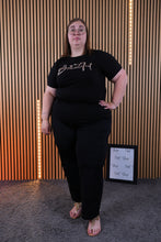 Carica l'immagine nel visualizzatore di Gallery, T Shirt Curvy Beautiful
