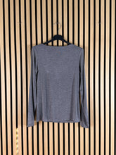 Carica l'immagine nel visualizzatore di Gallery, Maglia Alba
