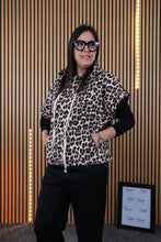 Carica l'immagine nel visualizzatore di Gallery, Maglia Leopard
