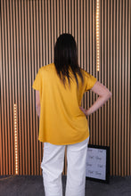 Carica l'immagine nel visualizzatore di Gallery, T Shirt Marilena
