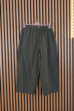 Carica l'immagine nel visualizzatore di Gallery, Pantalone Over Rachele
