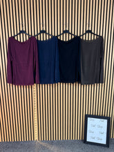 Carica l'immagine nel visualizzatore di Gallery, Maglia Curvy Alba
