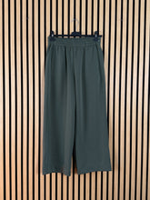 Carica l'immagine nel visualizzatore di Gallery, Pantalone Mom Gaia
